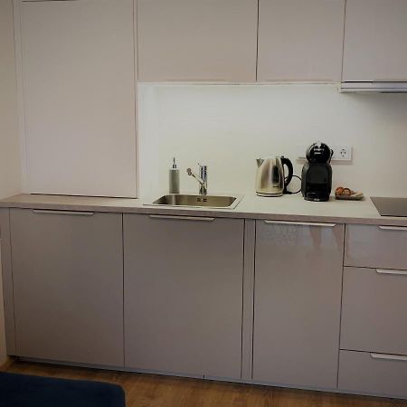 Cozy Nest Apartment In คอนัส ภายนอก รูปภาพ